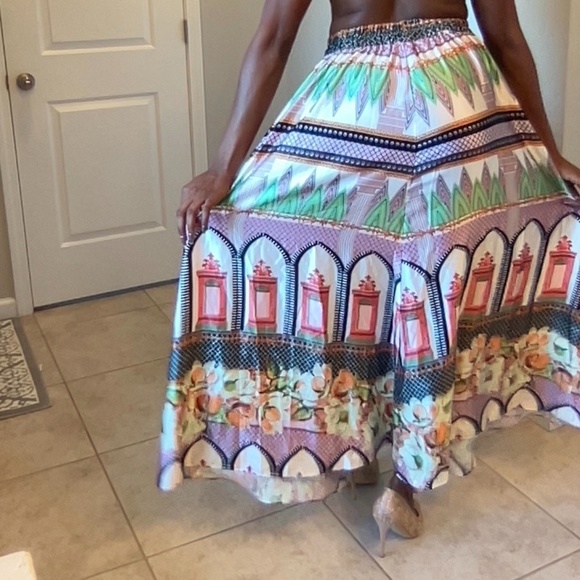 Multicolor Maxi Skirt - Picture 4 of 4